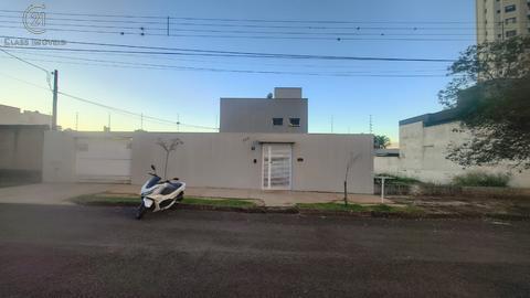Casa à venda em Londrina, Parque Residencial Alcântara, com 3 quartos, com 100 m²
