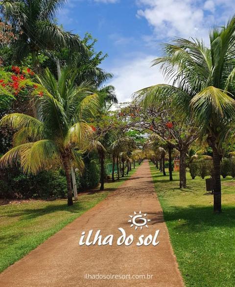 Terreno à venda em Primeiro de Maio, Centro, com 1490 m², Ilha do Sol