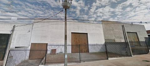 Barracão à venda em Londrina, Indústrias Leves, com 700 m²