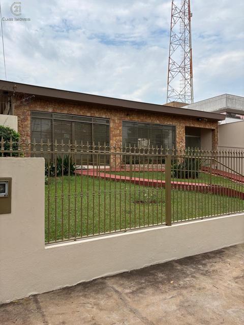 Casa para alugar em Londrina, Jardim Shangri-la A, com 3 quartos, com 362 m²