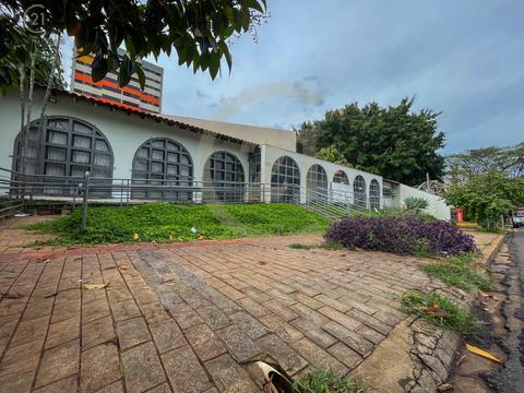 Casa para alugar em Londrina, Vila Ipiranga, com 11 quartos, com 264 m²