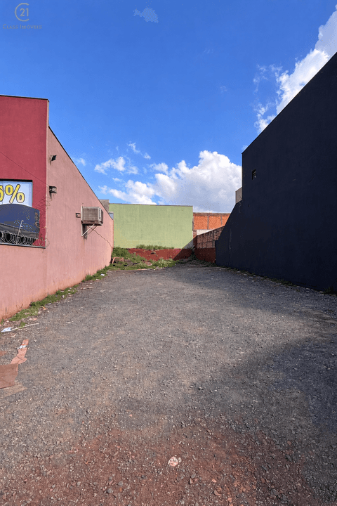 Terreno à venda em Londrina, Conjunto Vivi Xavier, com 300 m²
