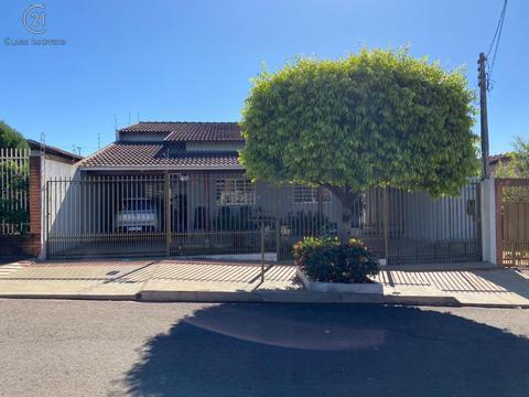 Casa à venda em Londrina, Leonor, com 4 quartos, com 250 m²