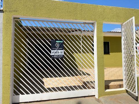 Casa à venda em Londrina, Jardim Campos Verdes, com 2 quartos, com 80 m²