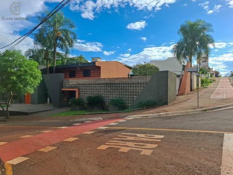 Casa à venda em Londrina, Centro, com 4 quartos, com 605 m²