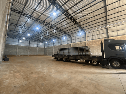 Barracão para alugar em Londrina, Industrial, com 1200 m²